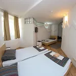Hayat Hotel