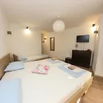 Hayat Hotel 3*