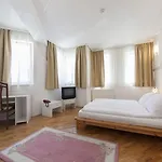 Отель Hayat