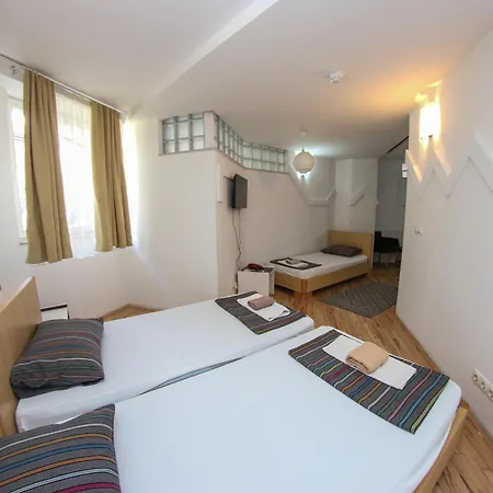 Hayat Hotel
