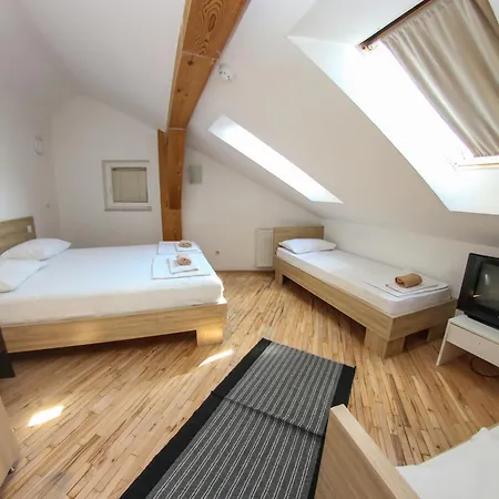 حياة فندق 3*