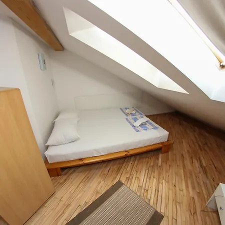 حياة فندق 3*