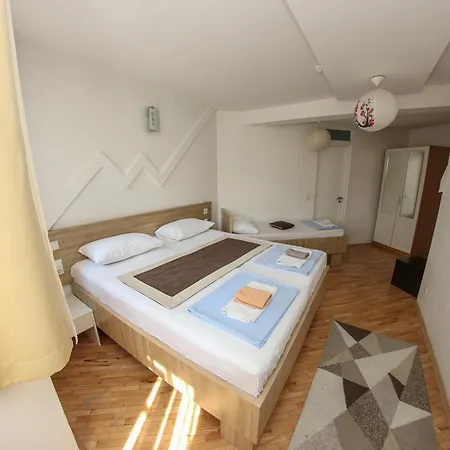 Hayat 3*