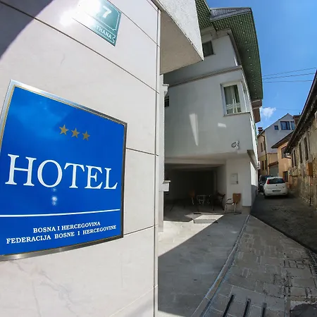 Hayat Hotel 3*
